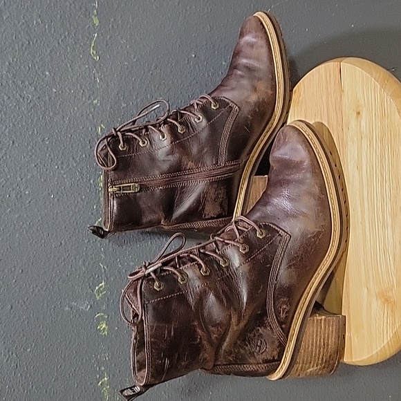 Timberlands Sienna Brown Leather Lace Up Ankle Boots Size 10 Waterproof - Picture 4 of 7